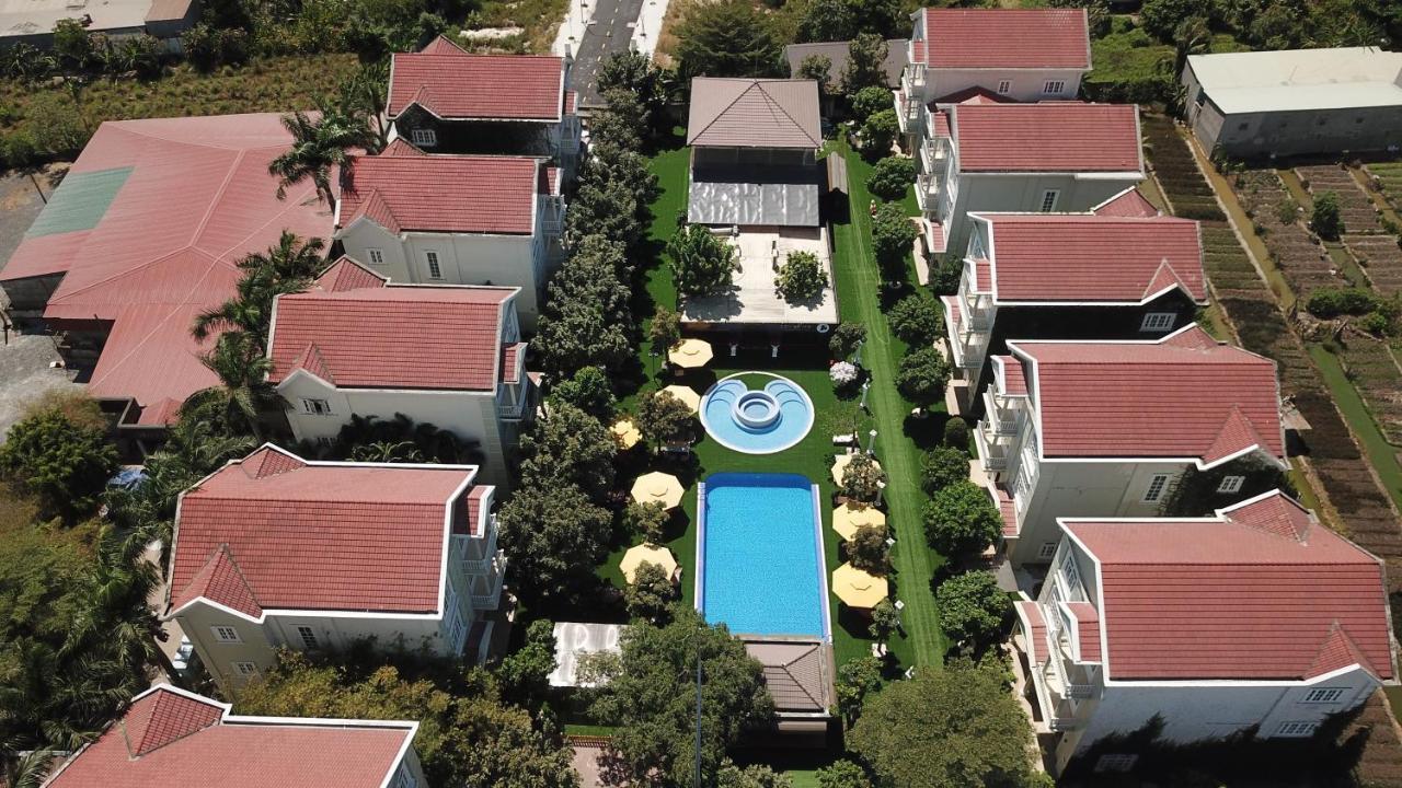 Toki Sai Gon Resort & Spa Thuan An Exterior foto